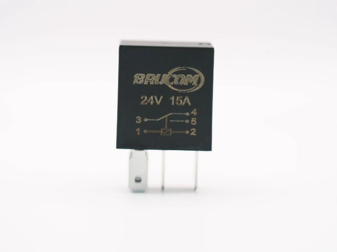 A PCB 4 pin relay
