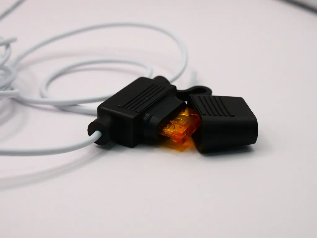 White fuse holder (15).webp