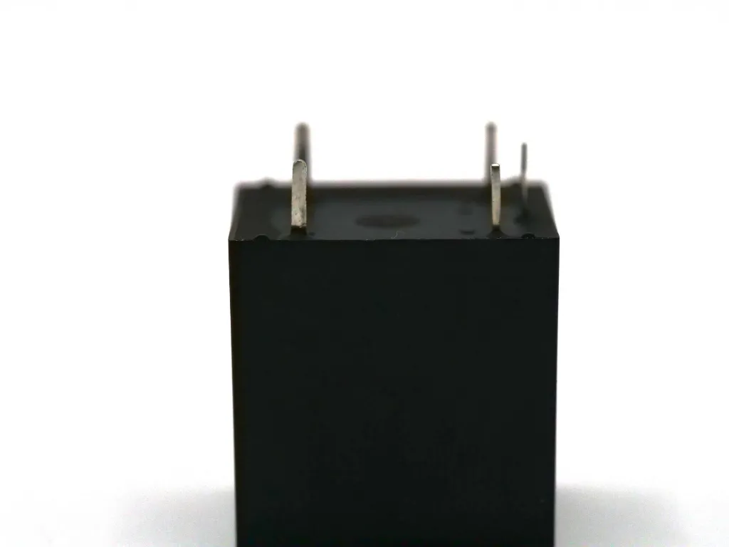 12v through hole relay (1).webp