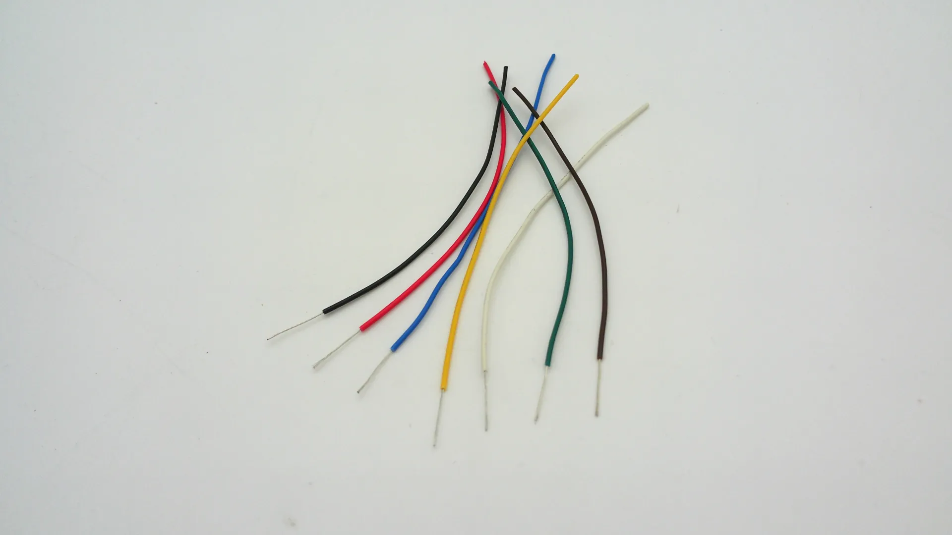 Alpha Wire, 28 AWG - Black, UL1007