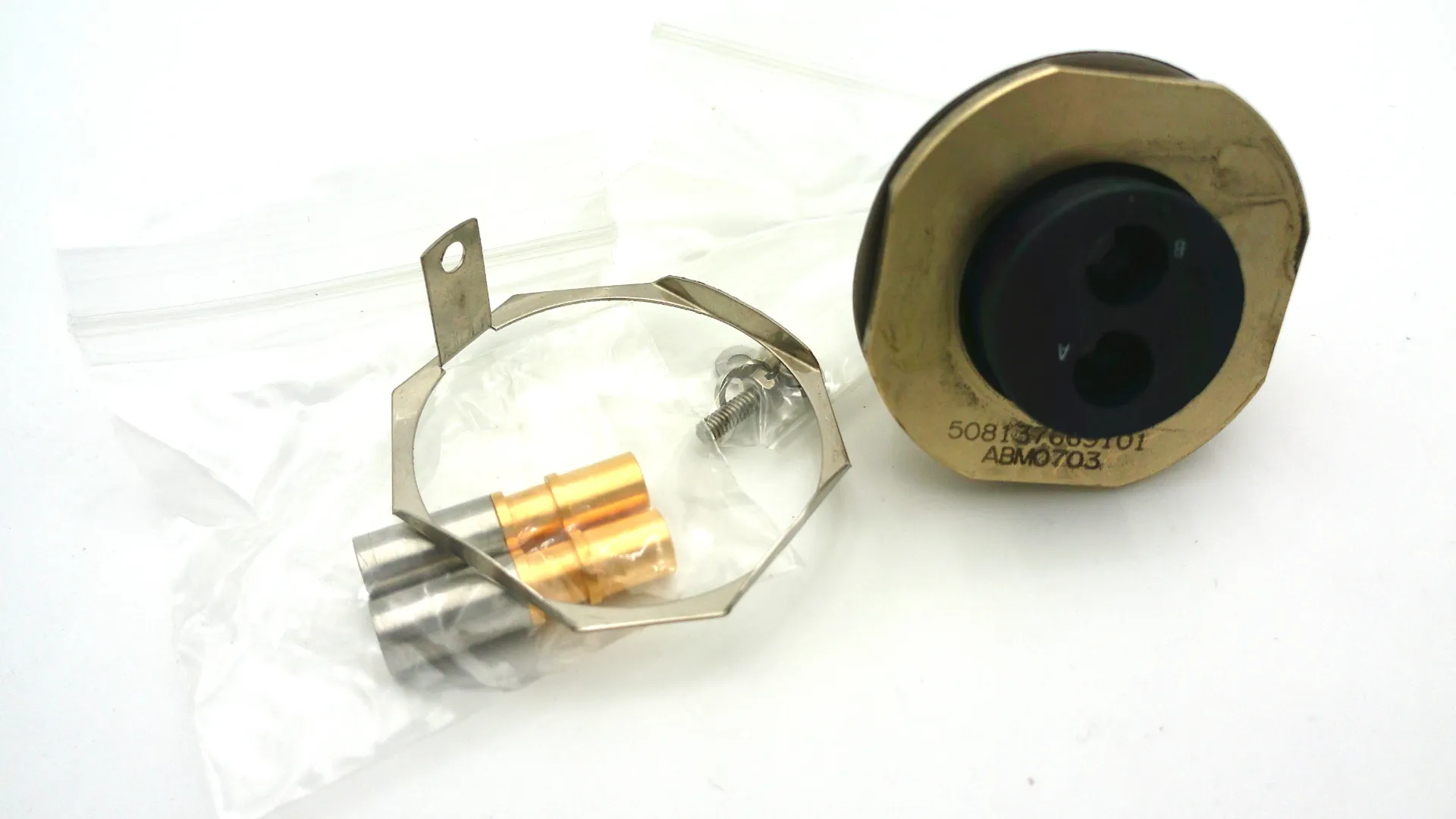 508/1/37669/101 Connector Socket Single Hole MTG 18-7
