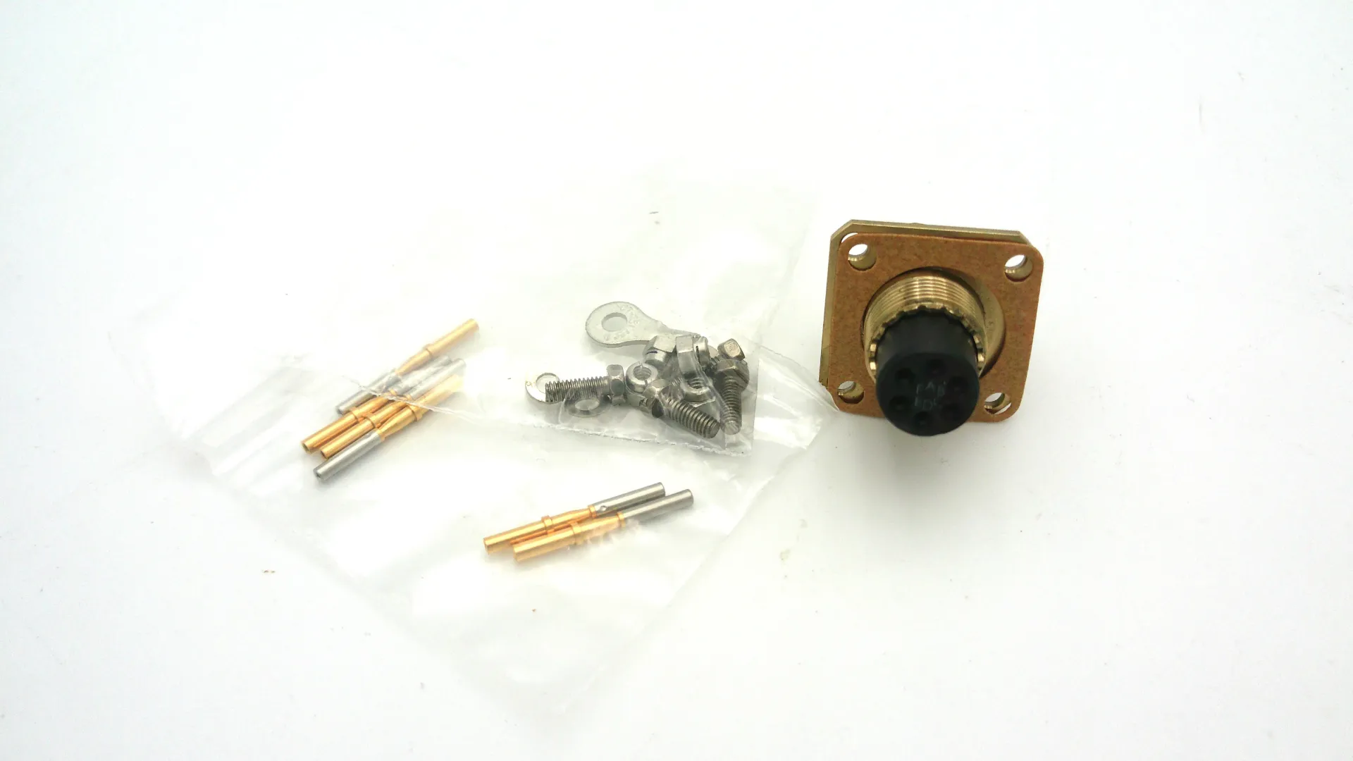 [10-56543] 508/1/31153/120 Connector FXD SQ FL SKT 10-6 CRIMP