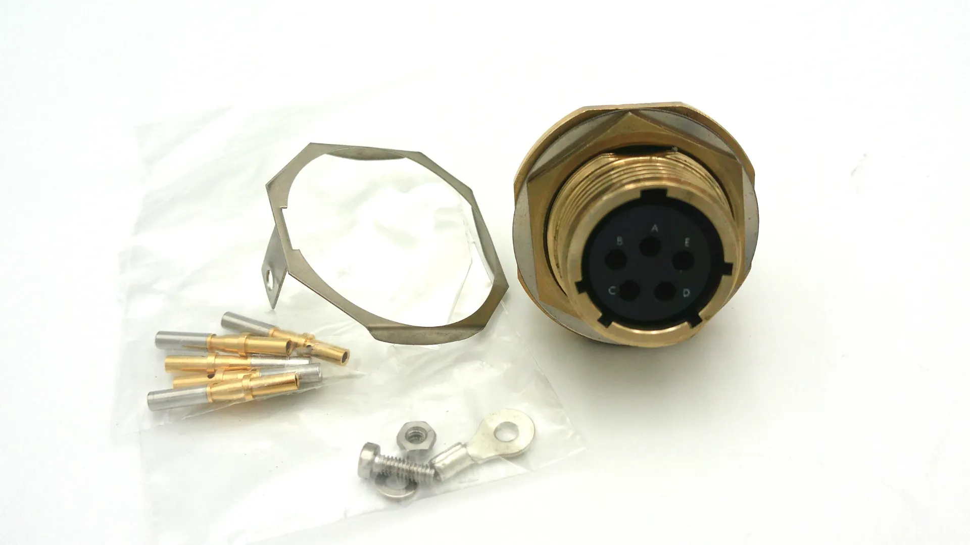 508/1/31277/101 Connector
