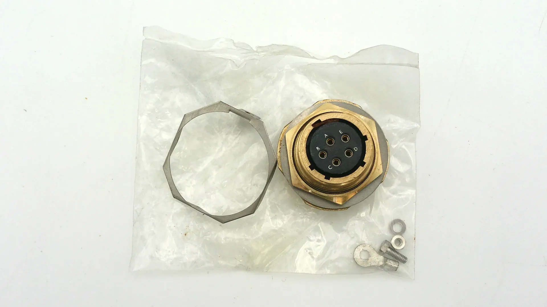 508/1/31337/111 Connector