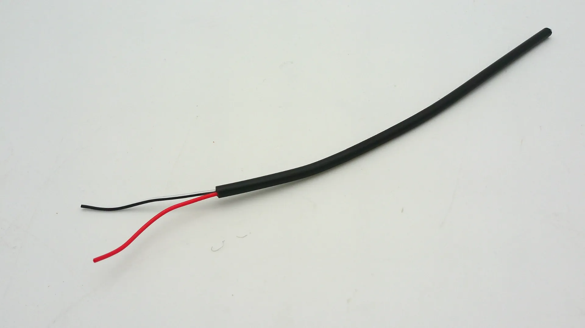 [1-42322] (BSA) 0.5mm 2 Core TWA Black/White - Red - Matte Finish