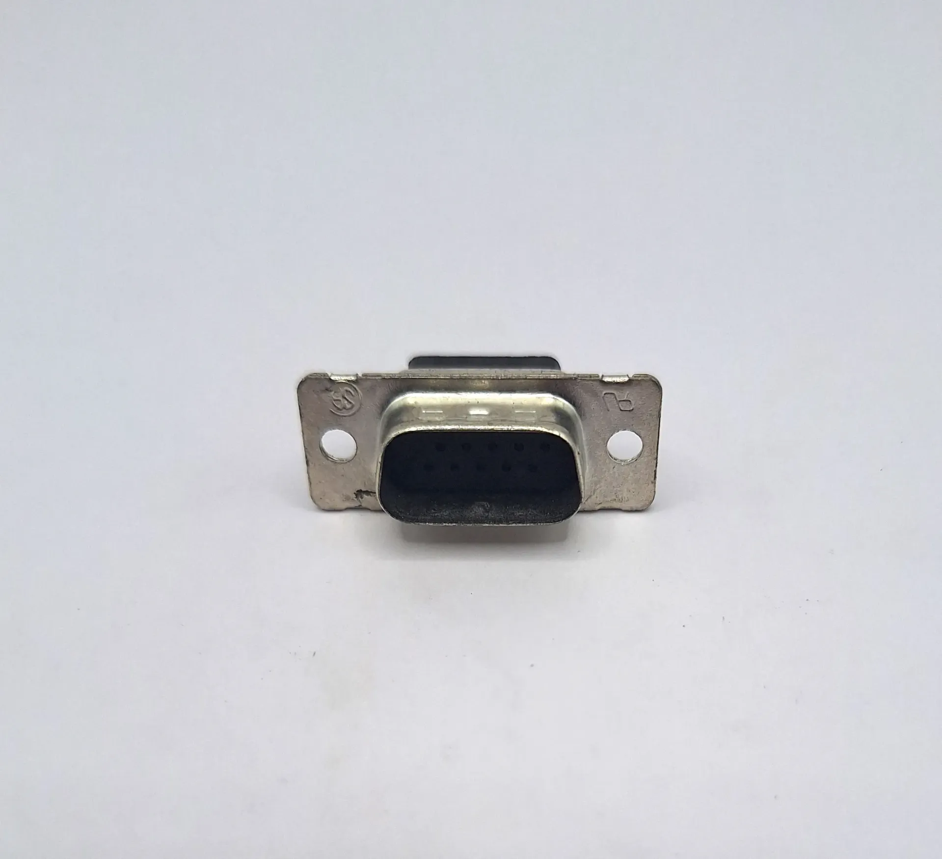 15 Way D Type Plug Connector - Pin Crimp