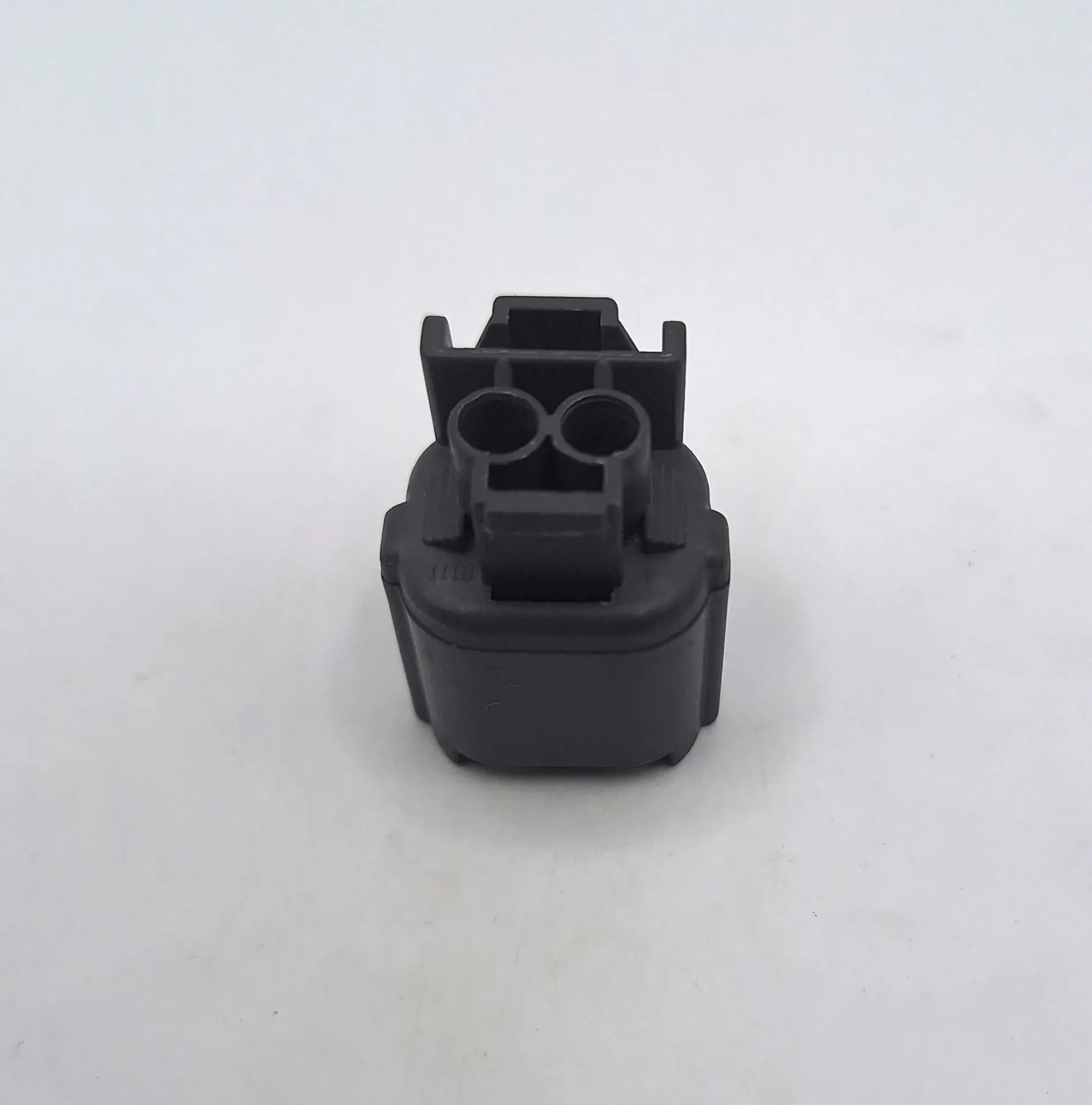 [7-99052] 2 Way Sumitomo HW090 Series Socket Housing