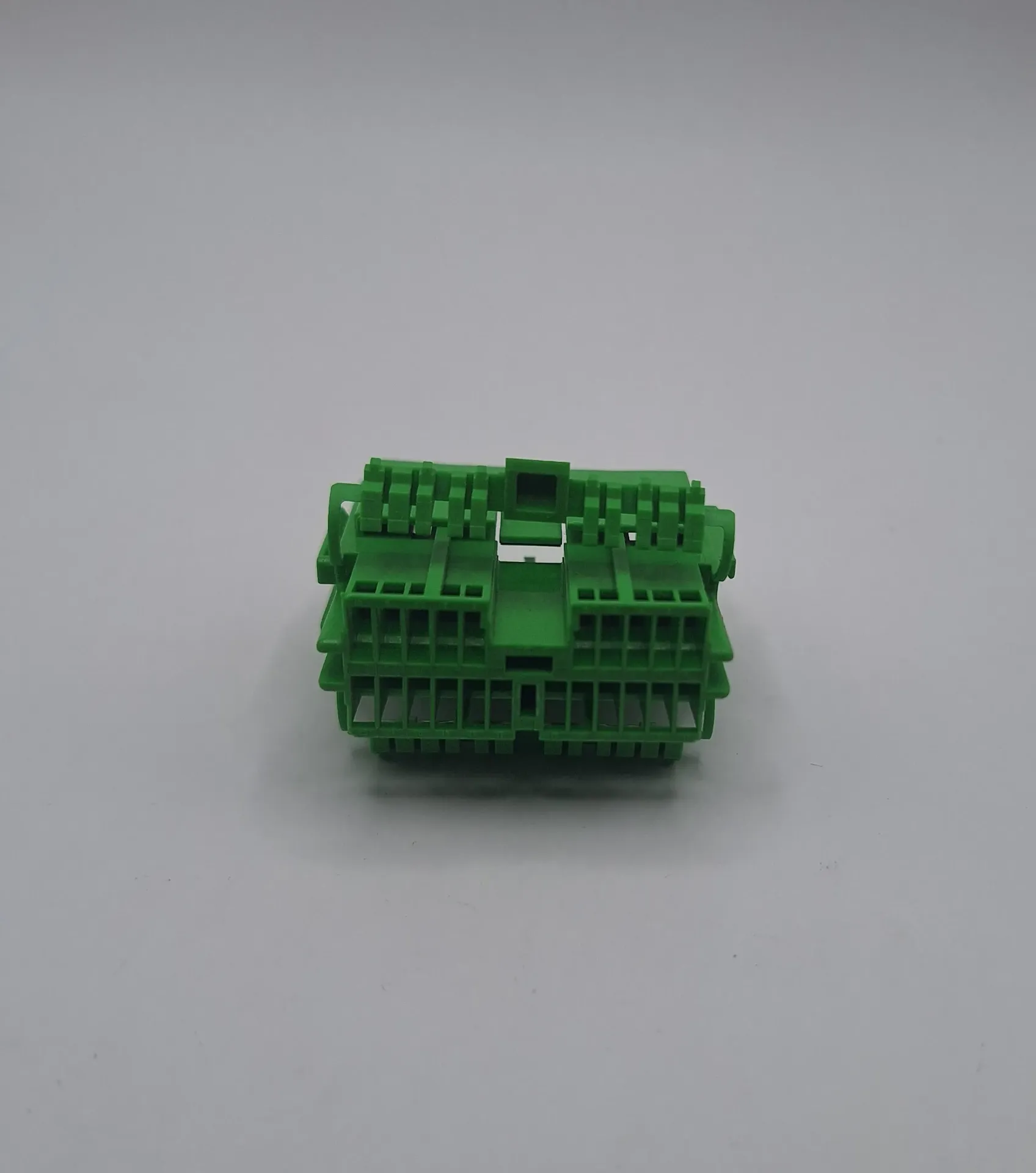 [7-60014] 22 Way JAE IL-AG5 Series Pin Housing