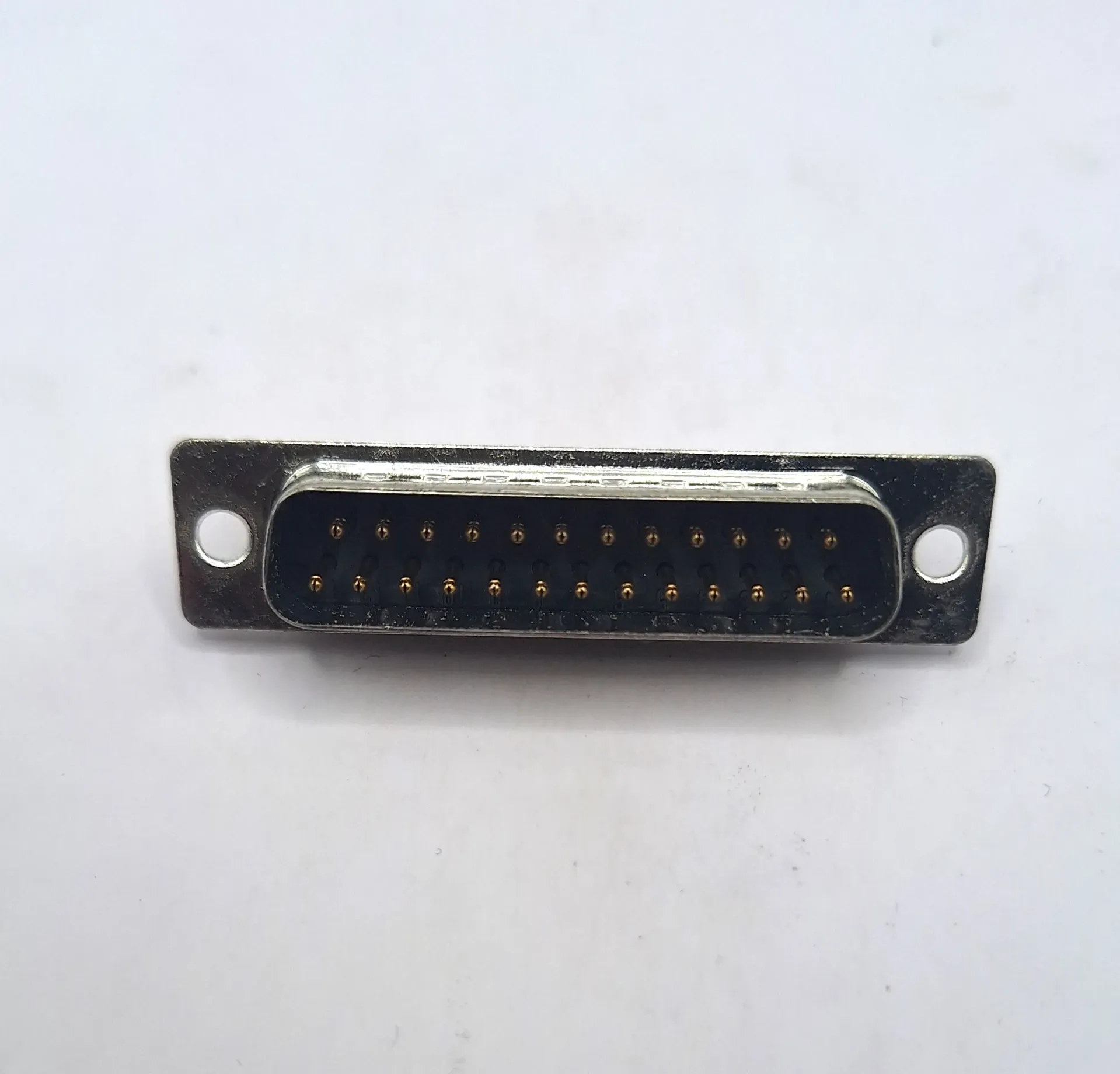 25 Way D Type Plug Connector - Solder Cup