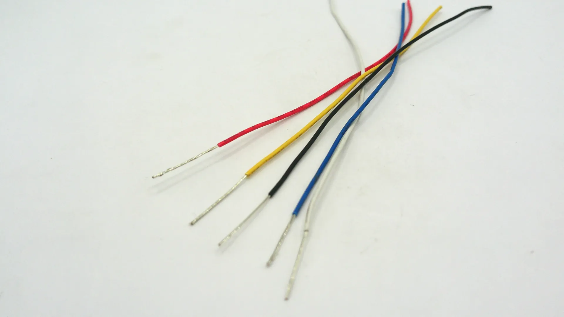 Alpha Wire 26 AWG UL1571 Tinned Copper Wire White