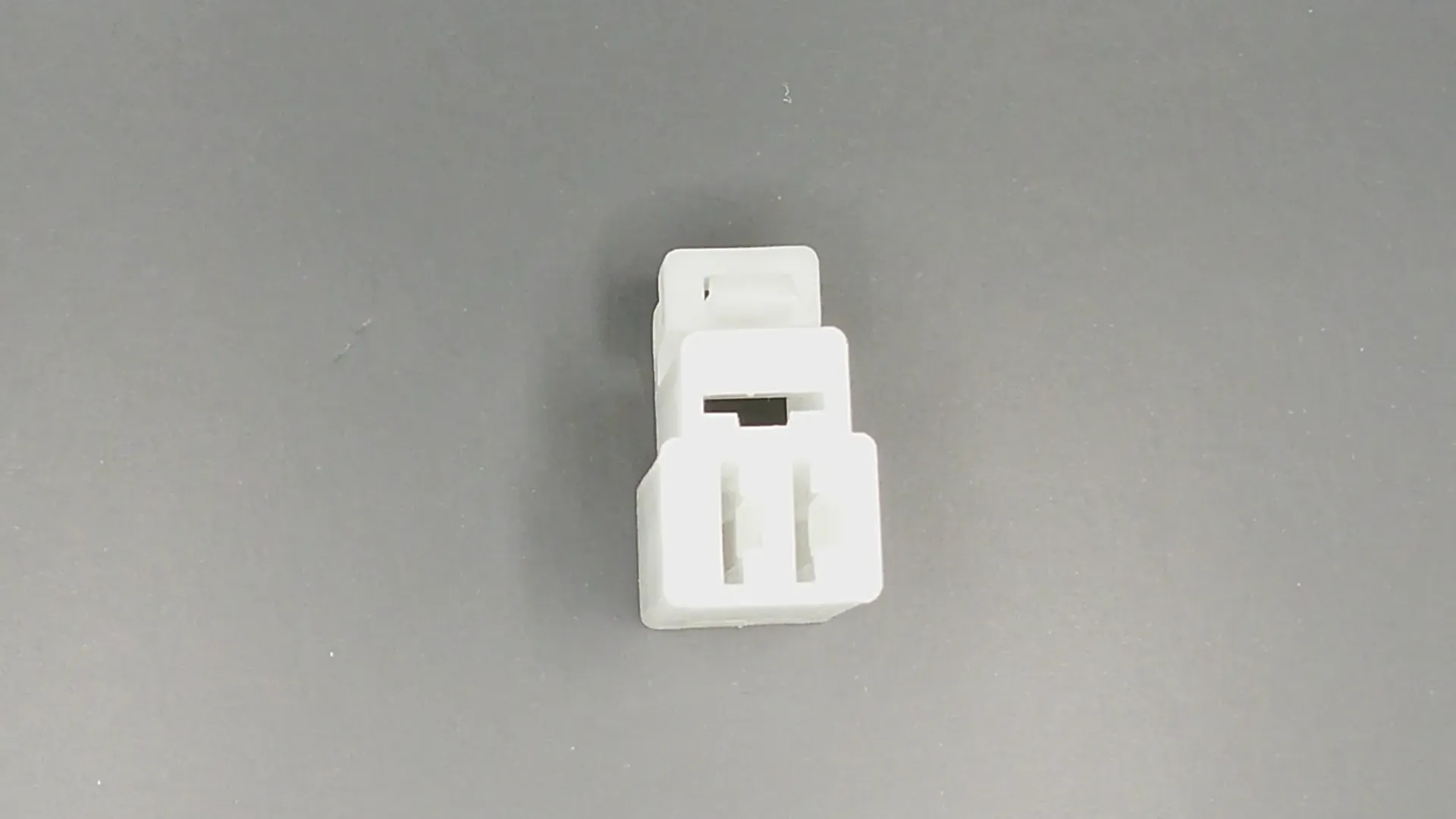 3 Way Yazaki 6.3mm POC Socket Housing (Clip On Top)