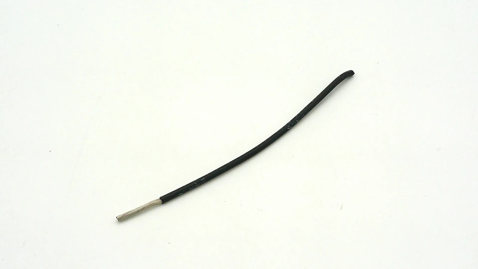 [1-19949] Alpha Wire EcoWire Series Black, 14 AWG, 305m